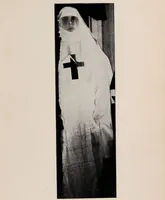 An illustration from Phenomena of materialisation : a contribution to the investigation of mediumistic teleplastics / by Baron von Schrenck Notzing ; translated by E.E. Fournier d'Albe. (1923)