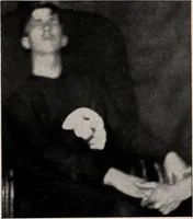 An illustration from Phenomena of materialisation : a contribution to the investigation of mediumistic teleplastics / by Baron von Schrenck Notzing ; translated by E.E. Fournier d'Albe. (1923)